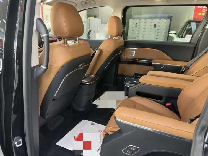 HONGQI HQ9 PHEV 2024 Model 4WD Deluxe Edition – фото 9
