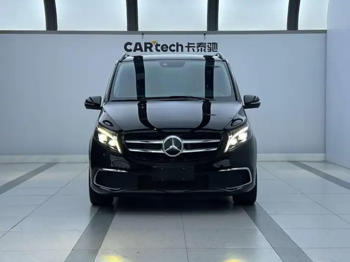 Mercedes-Benz V-Class 2022 Model V 260 L Long wheelbase Premium Edition – фото 2