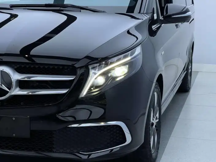 Mercedes-Benz V-Class 2022 Model V 260 L Long wheelbase Premium Edition – фото 5
