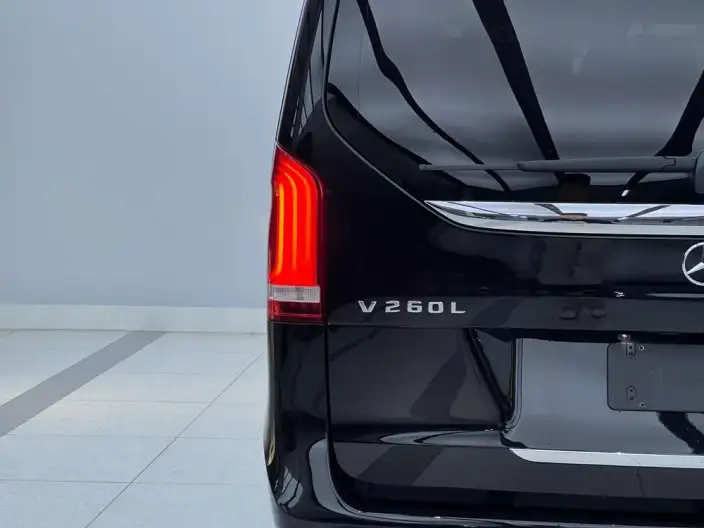 Mercedes-Benz V-Class 2022 Model V 260 L Long wheelbase Premium Edition – фото 6