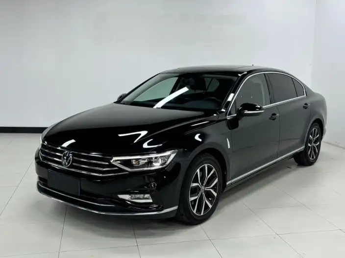 Volkswagen Magotan 2020 Model 280TSI DSG Comfort Model – фото 1