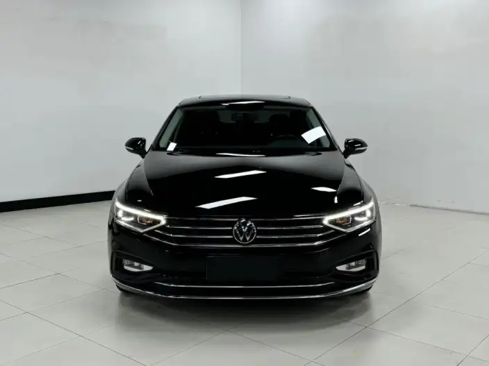 Volkswagen Magotan 2020 Model 280TSI DSG Comfort Model – фото 2