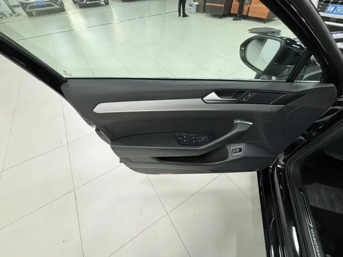 Volkswagen Magotan 2020 Model 280TSI DSG Comfort Model – фото 7