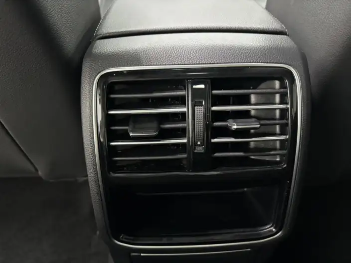 Volkswagen Magotan 2020 Model 280TSI DSG Comfort Model – фото 10