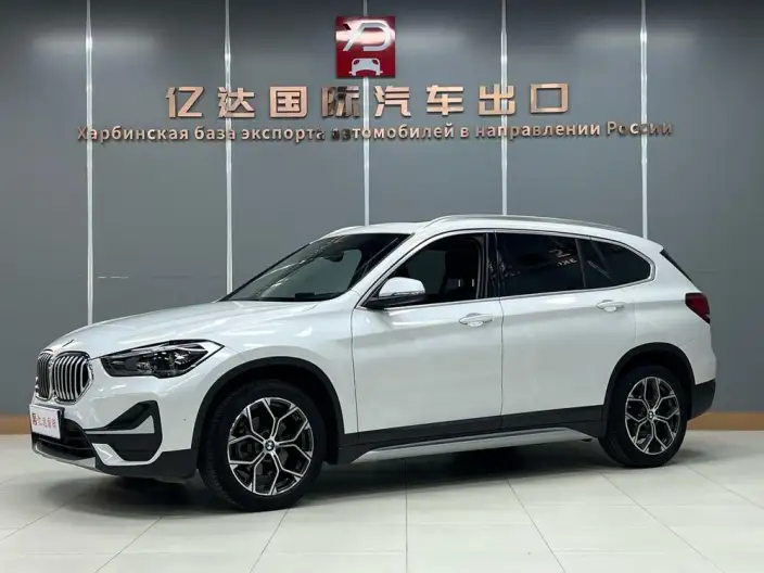 BMW X1 2022 Model sDrive20Li Fashion Model – фото 1