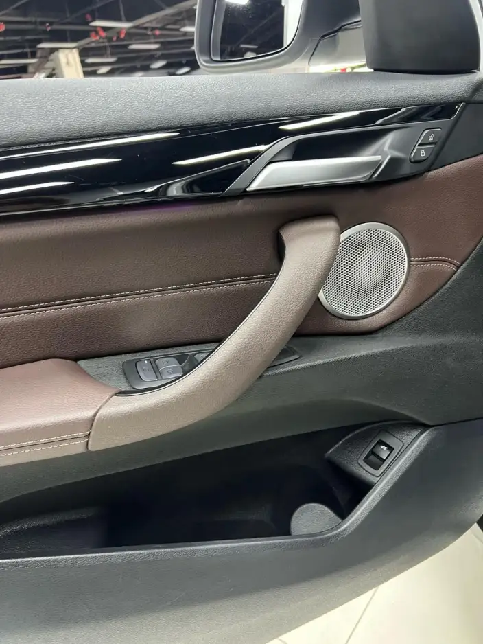 BMW X1 2022 Model sDrive20Li Fashion Model – фото 8