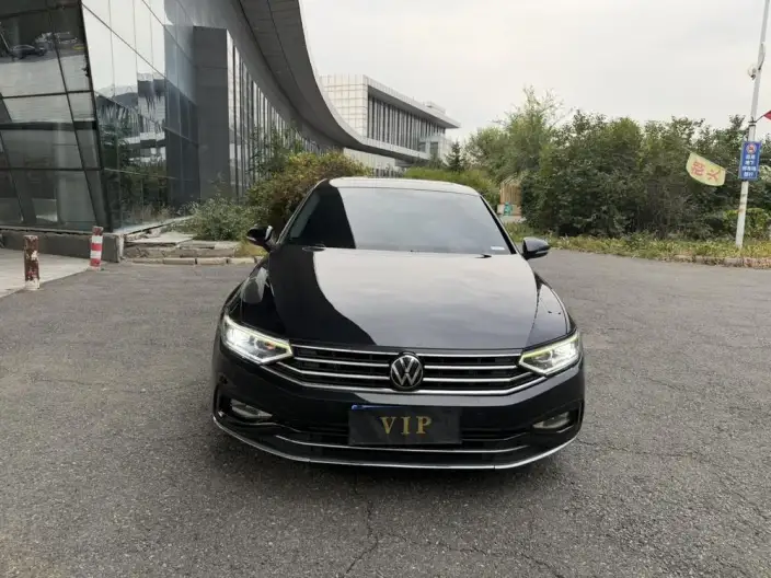 Volkswagen Magotan 2020 Model 280TSI DSG Comfort Model – фото 2