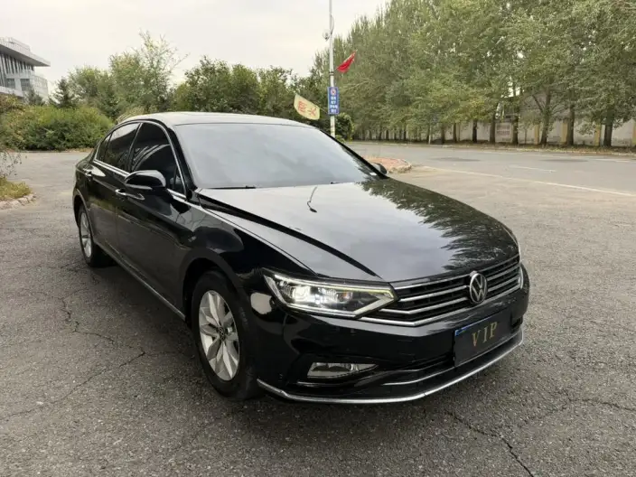 Volkswagen Magotan 2020 Model 280TSI DSG Comfort Model – фото 3