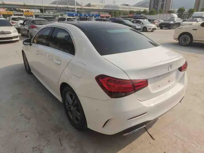 Mercedes-Benz A-class 2022 Model A 180 L – фото 2
