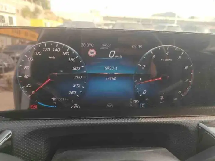 Mercedes-Benz A-class 2022 Model A 180 L – фото 7