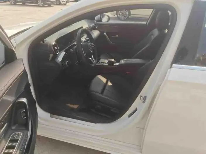 Mercedes-Benz A-class 2022 Model A 180 L – фото 8