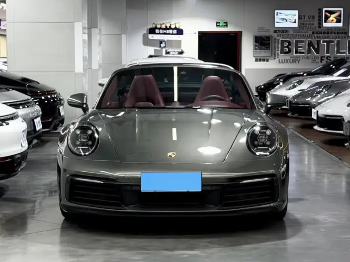 PORSCHE 911 2022 Model Targa 4 3.0T – фото 2