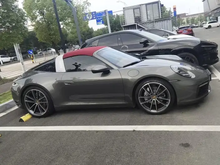 PORSCHE 911 2022 Model Targa 4 3.0T – фото 6