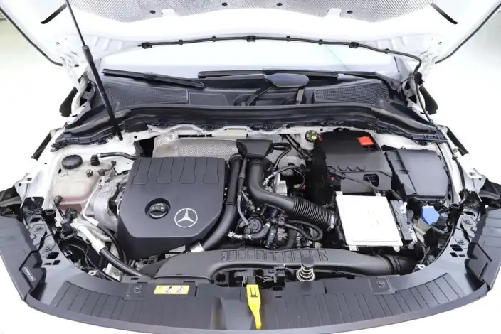 Mercedes-Benz GLA 2022 Model GLA 180 – фото 7