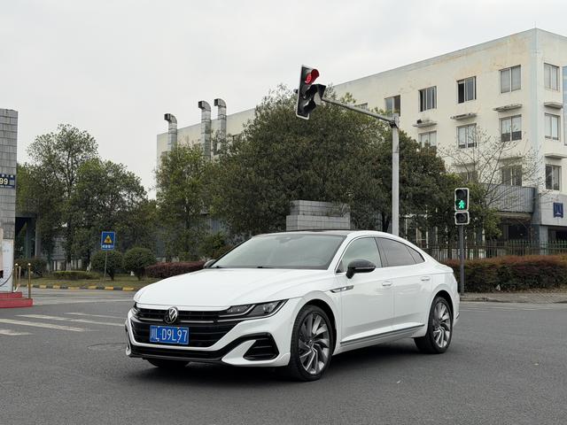 Volkswagen CC 2021 380TSI Eye-Catching – фото 1