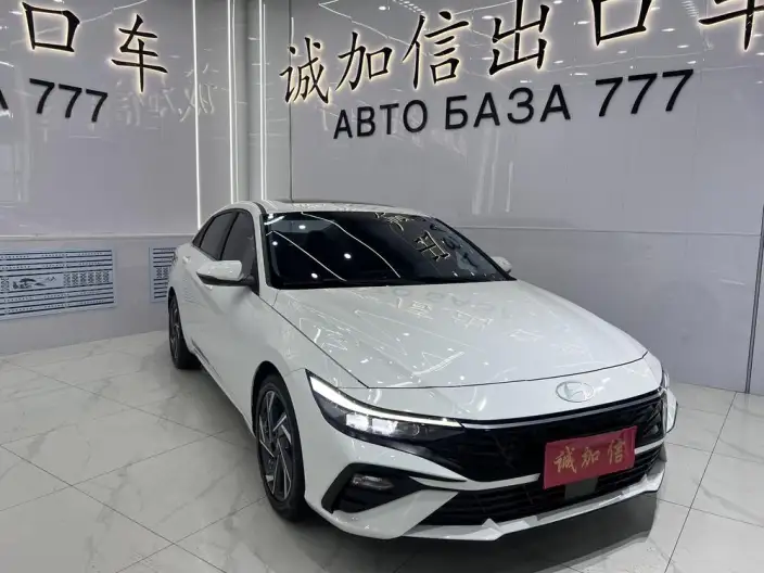 Hyundai Ioniq 2023 Model 1.5L CVT GLX Elite Edition – фото 3
