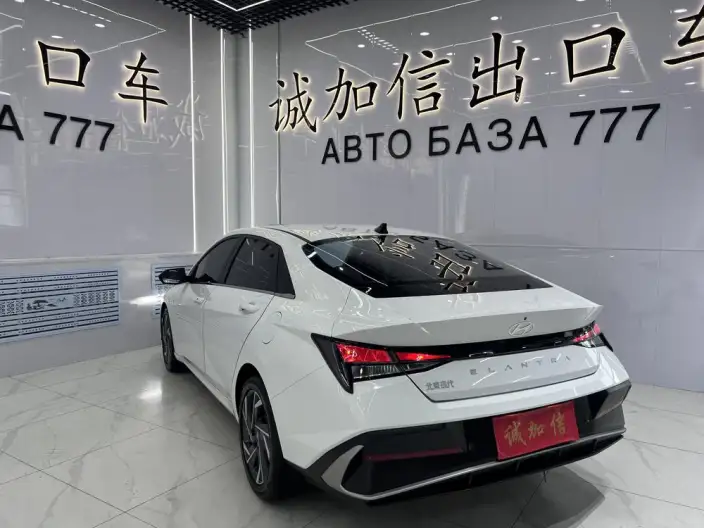 Hyundai Ioniq 2023 Model 1.5L CVT GLX Elite Edition – фото 4