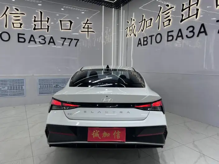 Hyundai Ioniq 2023 Model 1.5L CVT GLX Elite Edition – фото 5