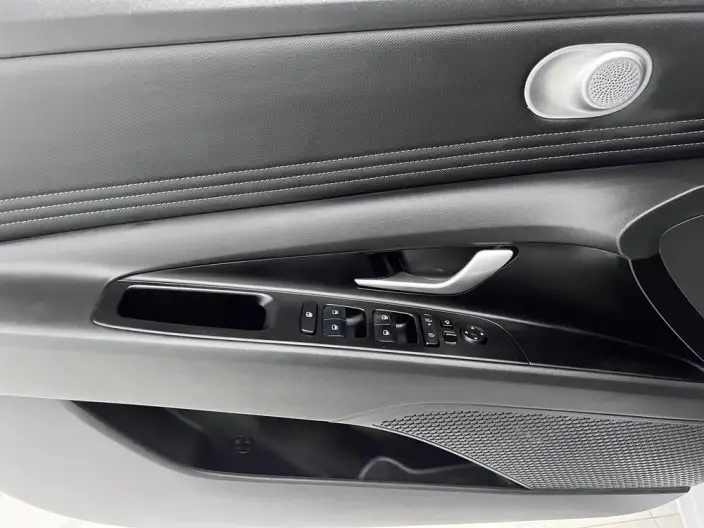 Hyundai Ioniq 2023 Model 1.5L CVT GLX Elite Edition – фото 9