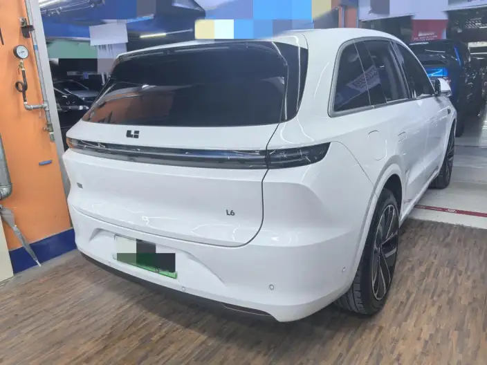 Li Auto L6 2024 Model Max Edition – фото 4