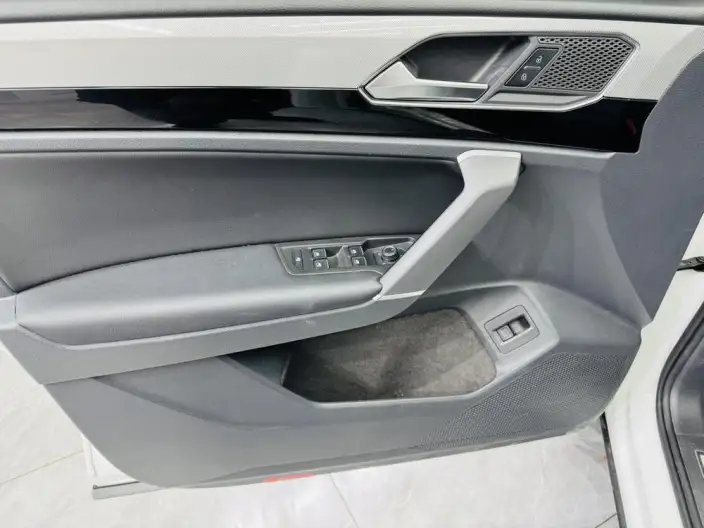 Volkswagen Tayron 2021 Model 280TSI 2WD Luxury Zhilian Edition – фото 9