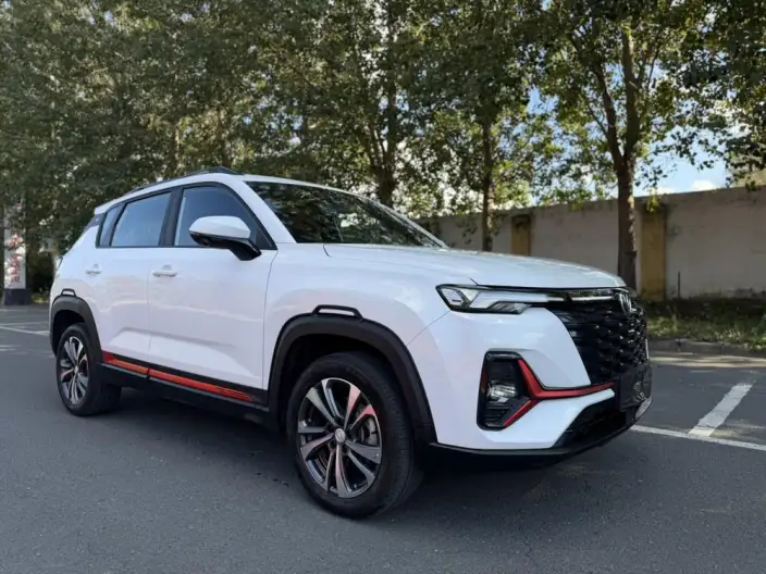 Changan CS35 PLUS 2023 Model Changxiang Edition Blue whale NE 1.4T DCT Luxury Model – фото 3