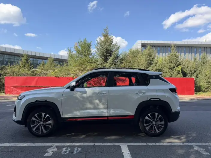 Changan CS35 PLUS 2023 Model Changxiang Edition Blue whale NE 1.4T DCT Luxury Model – фото 4