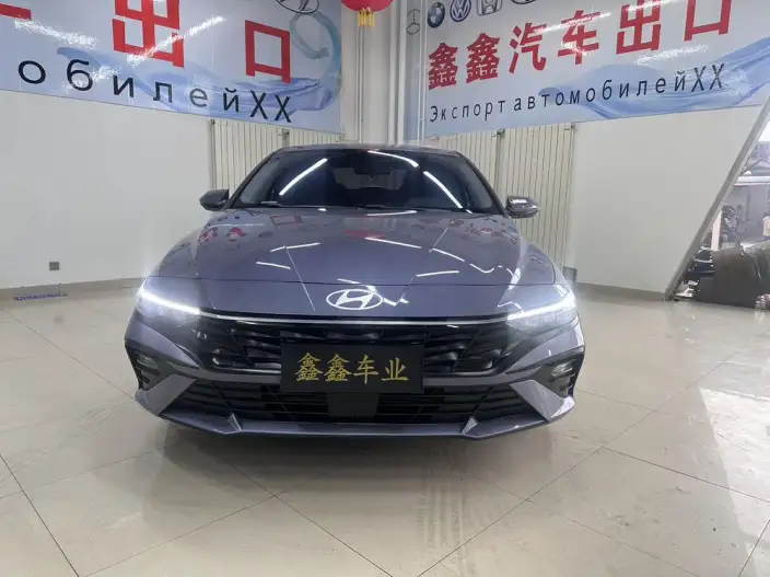 Hyundai Ioniq 2023 Model 1.5L CVT GLX Elite Edition – фото 2
