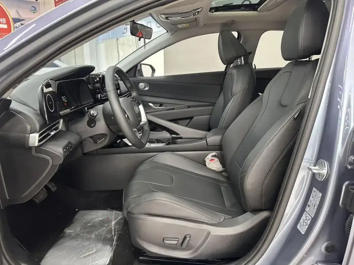Hyundai Ioniq 2023 Model 1.5L CVT GLX Elite Edition – фото 10