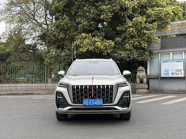 Hongqi HS5 2023 2.0T 4WD Flag Pro – фото 2