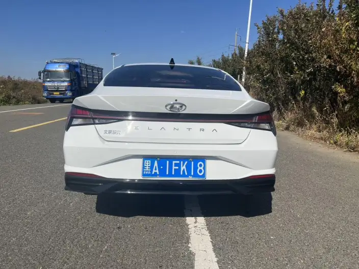 Hyundai Ioniq 2021 Model 1.5L CVT GLX Elite Edition – фото 5