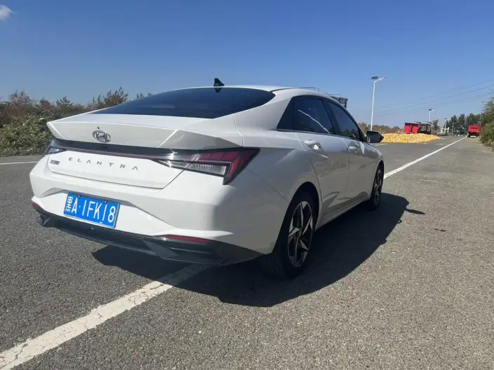 Hyundai Ioniq 2021 Model 1.5L CVT GLX Elite Edition – фото 6