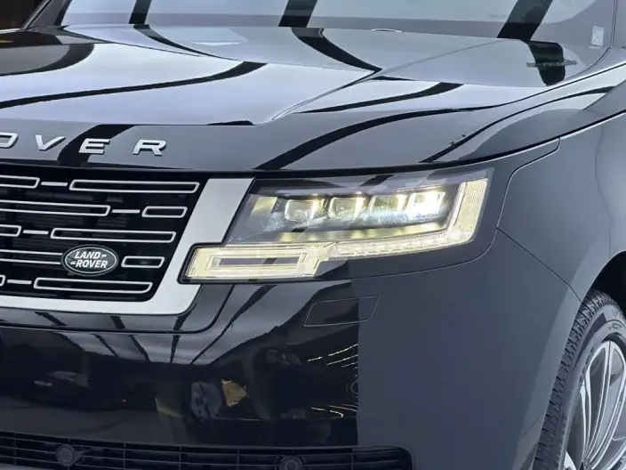 Range Rover 2026 Model 3.0 L6 400PS SE Long axis Edition – фото 5