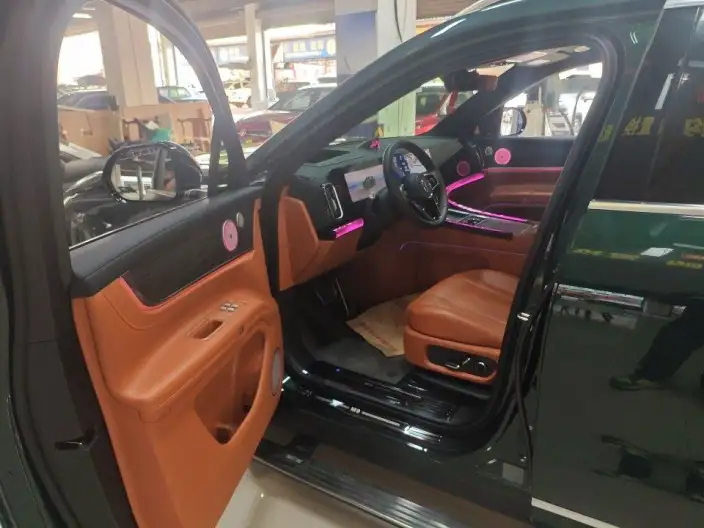 Aito M9 2024 Model Extended Range Ultra VI seat Edition – фото 7
