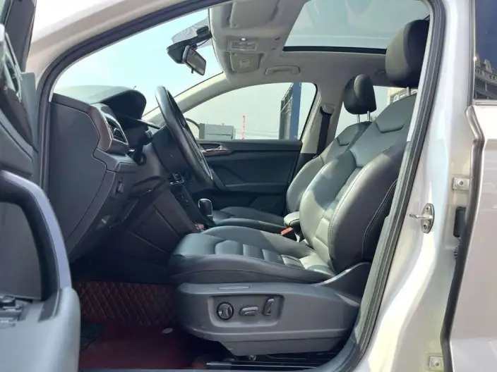 Volkswagen Tharu 2022 Model 280TSI 2WD Deluxe Edition – фото 9