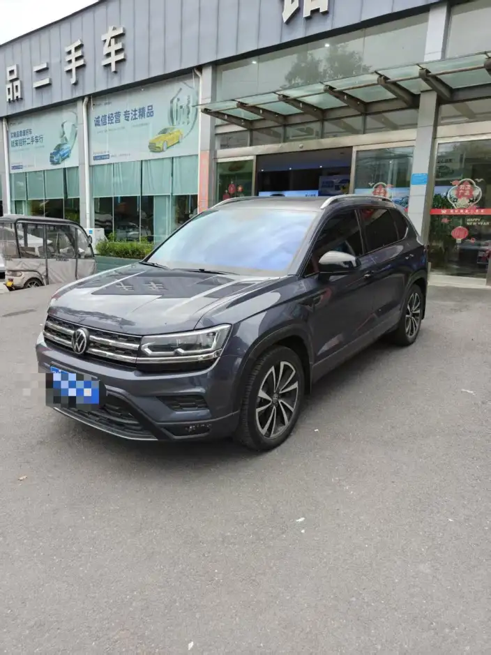 Volkswagen Tharu 2022 Model 280TSI 2WD Deluxe Edition – фото 1