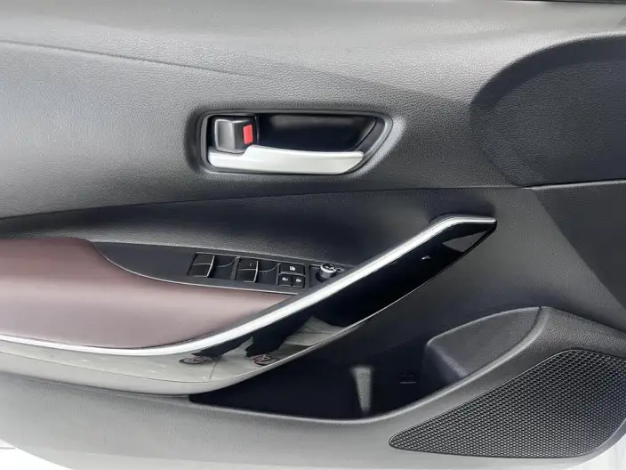 Toyota Corolla 2023 Model Intelligent Hybrid 1.8L E-CVT Elite Edition – фото 9