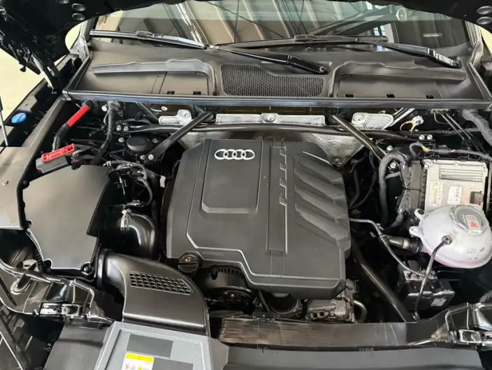 Audi Q5L 2024 Model 40TFSI Fashion Dynamic Model – фото 6