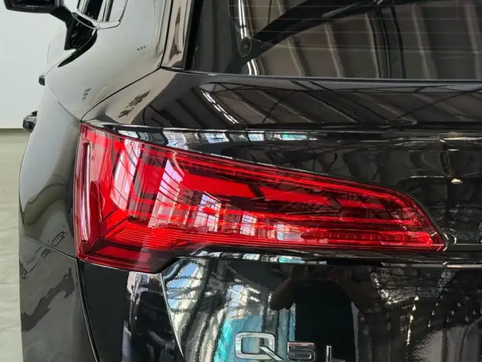 Audi Q5L 2024 Model 40TFSI Fashion Dynamic Model – фото 8