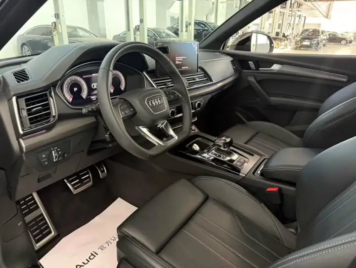 Audi Q5L 2024 Model 40TFSI Fashion Dynamic Model – фото 10