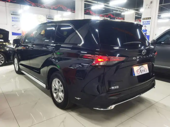 Granvia 2024 Model Intelligent Hybrid 2.5L 2WD Comfort Edition – фото 3