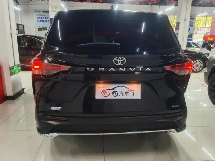 Granvia 2024 Model Intelligent Hybrid 2.5L 2WD Comfort Edition – фото 4