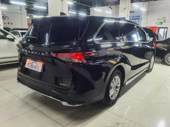 Granvia 2024 Model Intelligent Hybrid 2.5L 2WD Comfort Edition – фото 5