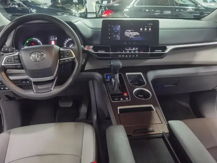Granvia 2024 Model Intelligent Hybrid 2.5L 2WD Comfort Edition – фото 10