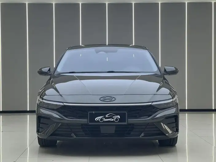 Hyundai Ioniq 2023 Model 1.5L CVT LUX Premium Edition – фото 2