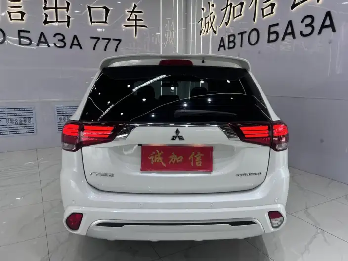Mitsubishi Outlander 2021 Model 2.0L 2WD Smooth Ride Edition 5 seat – фото 5