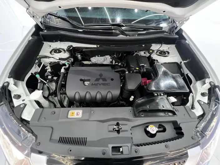 Mitsubishi Outlander 2021 Model 2.0L 2WD Smooth Ride Edition 5 seat – фото 7