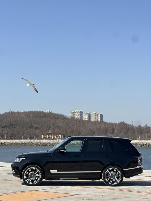 Range Rover 2014 модификация 3.0 V6 SC Vogue – фото 3