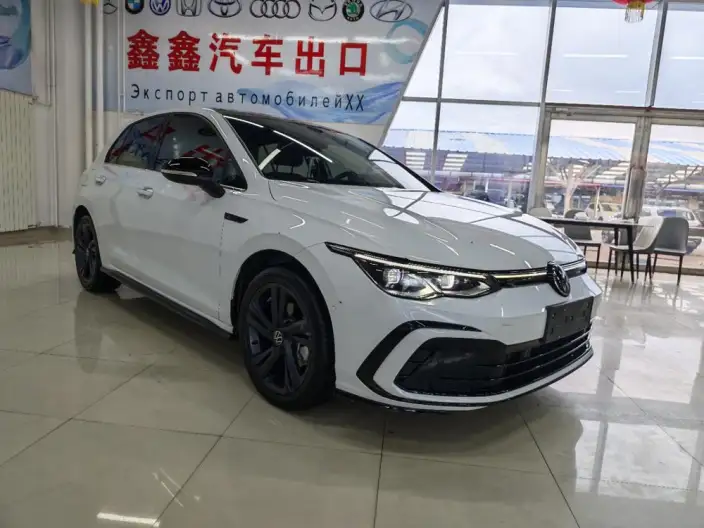 Volkswagen Golf 2023 Model 280TSI DSG R-Line Lite – фото 3