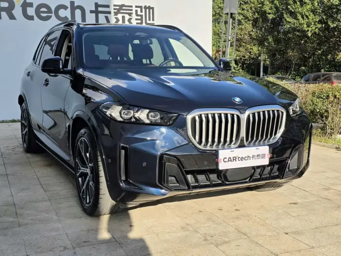 BMW X5 2025 Model xDrive30Li Exclusive Model M Sports Night Set